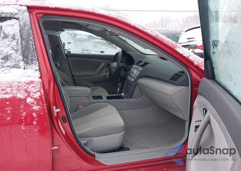 2007 Toyota Camry Le z USA, uszkodzony, nr VIN 4T1BE46KX7U059954